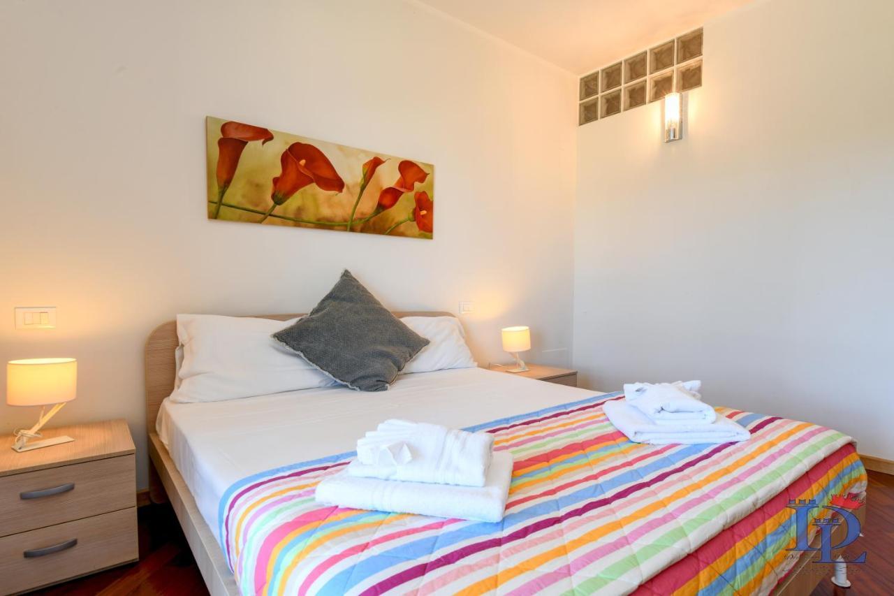 Desenzanoloft Official Partner Marriott Homes & Villas -Butterfly And 5 Pools Family Apartment Desenzano del Garda Eksteriør bilde