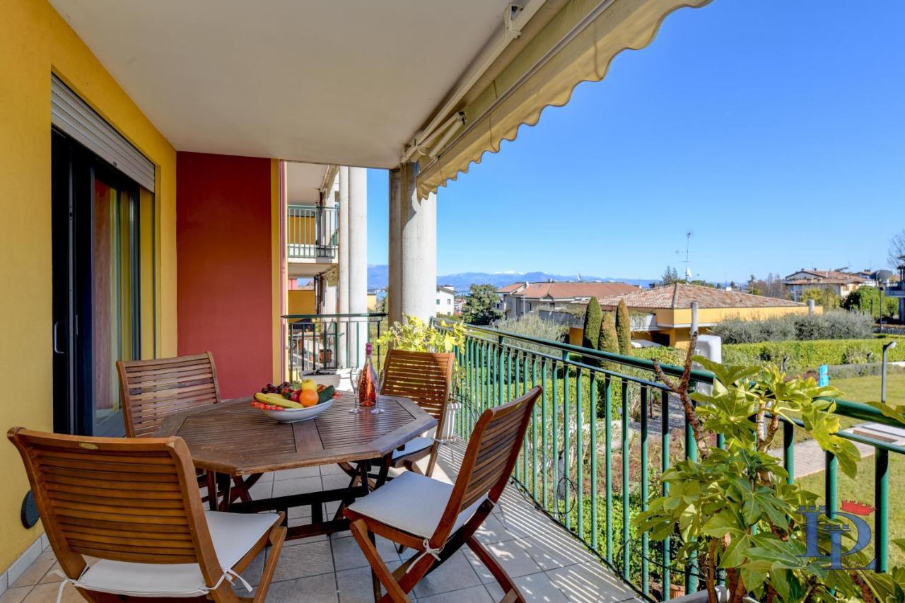 Desenzanoloft Official Partner Marriott Homes & Villas -Butterfly And 5 Pools Family Apartment Desenzano del Garda Eksteriør bilde