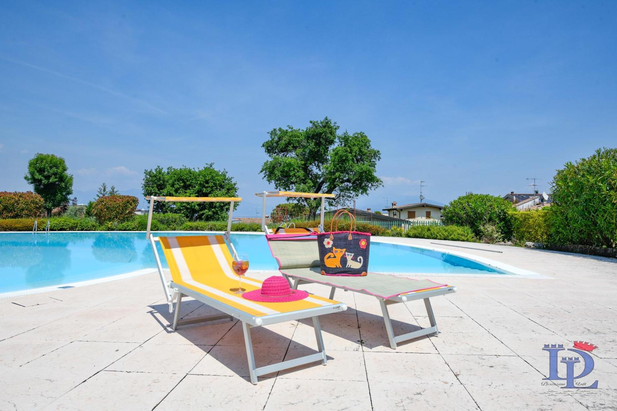 Desenzanoloft Official Partner Marriott Homes & Villas -Butterfly And 5 Pools Family Apartment Desenzano del Garda Eksteriør bilde