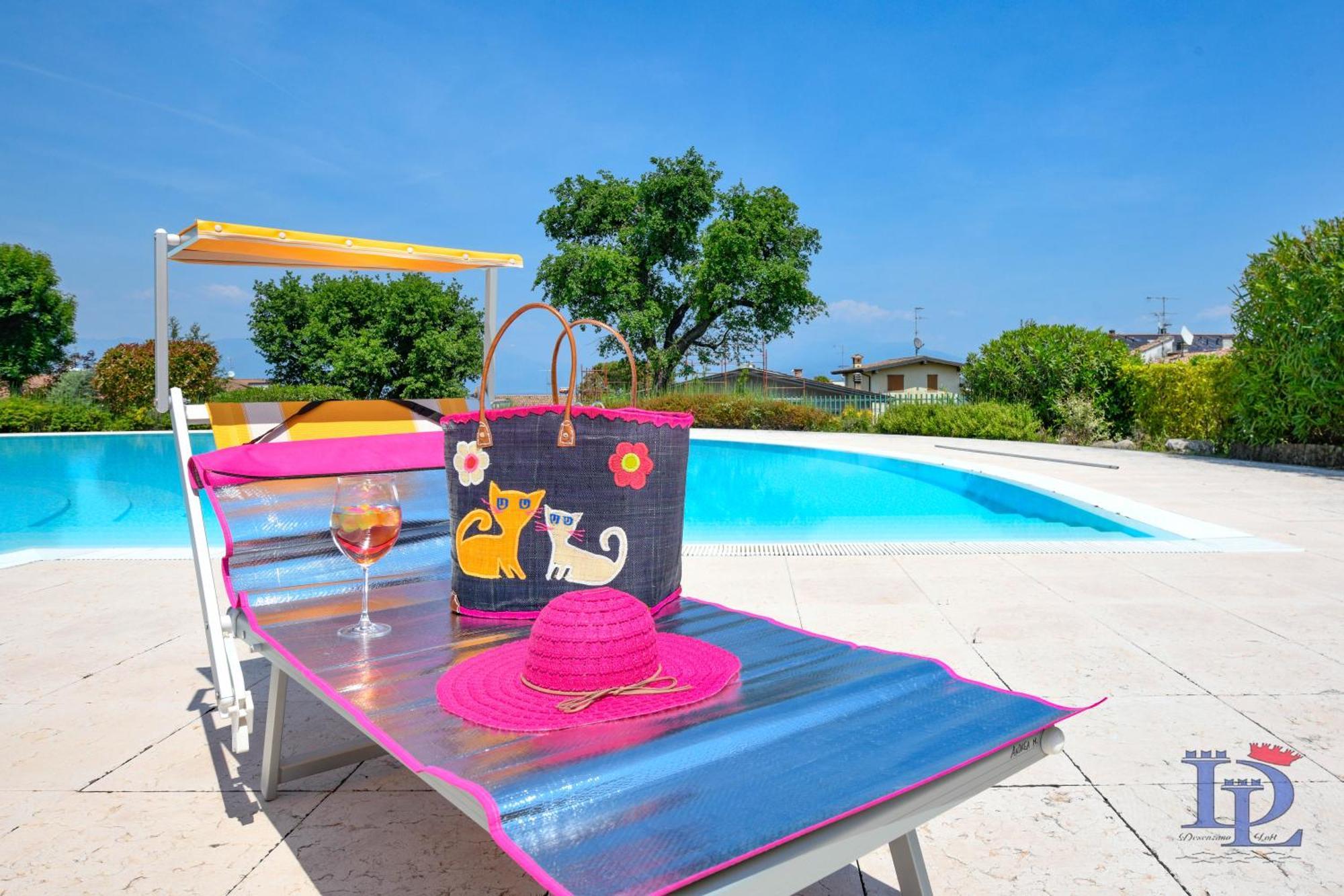 Desenzanoloft Official Partner Marriott Homes & Villas -Butterfly And 5 Pools Family Apartment Desenzano del Garda Eksteriør bilde