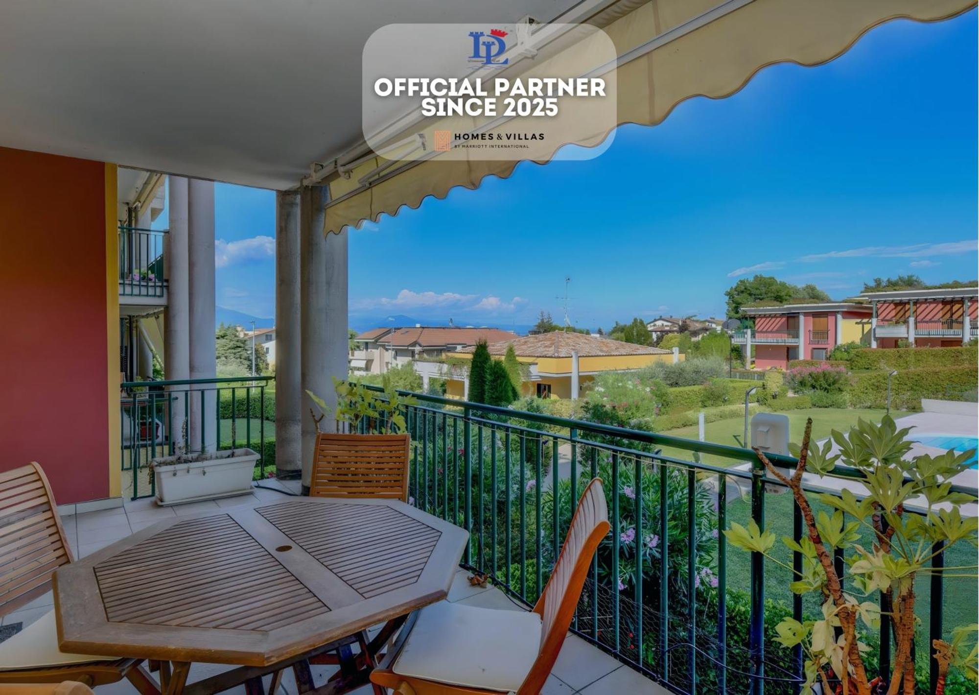 Desenzanoloft Official Partner Marriott Homes & Villas -Butterfly And 5 Pools Family Apartment Desenzano del Garda Eksteriør bilde