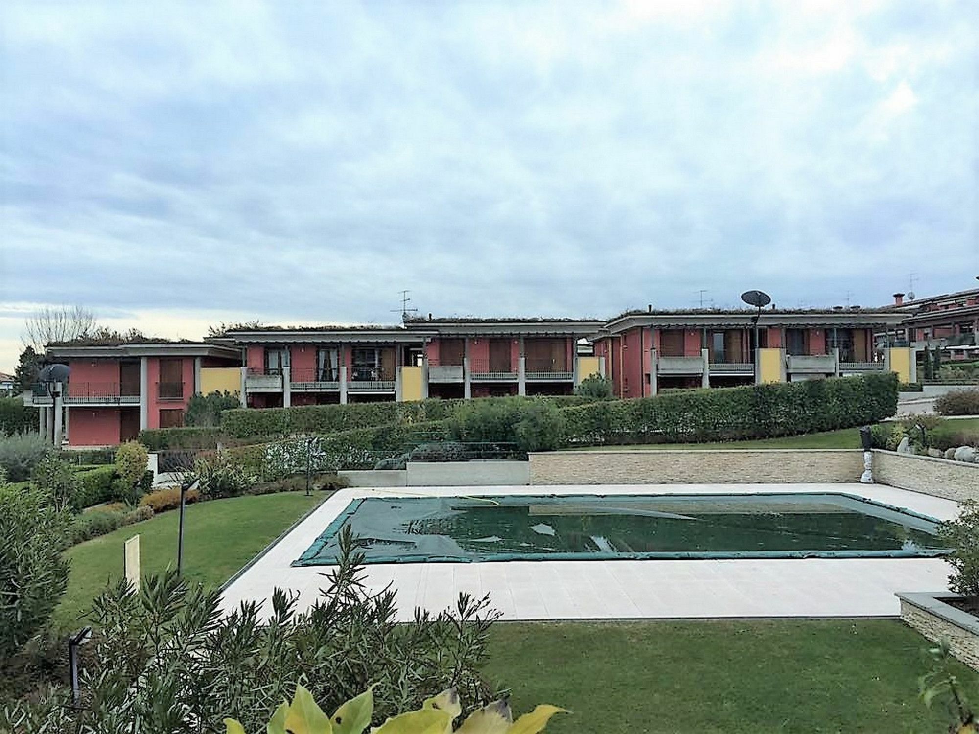 Desenzanoloft Official Partner Marriott Homes & Villas -Butterfly And 5 Pools Family Apartment Desenzano del Garda Eksteriør bilde